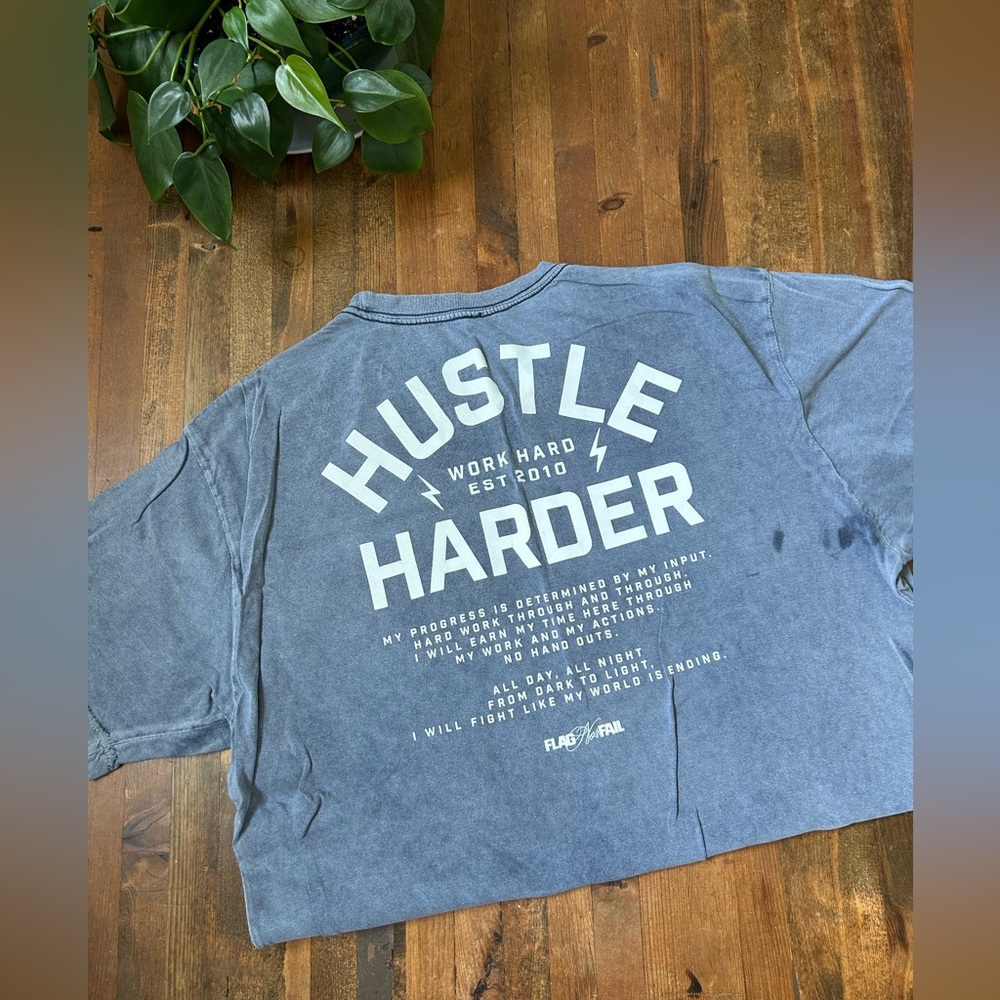 Flag nor Fail Gym Tee